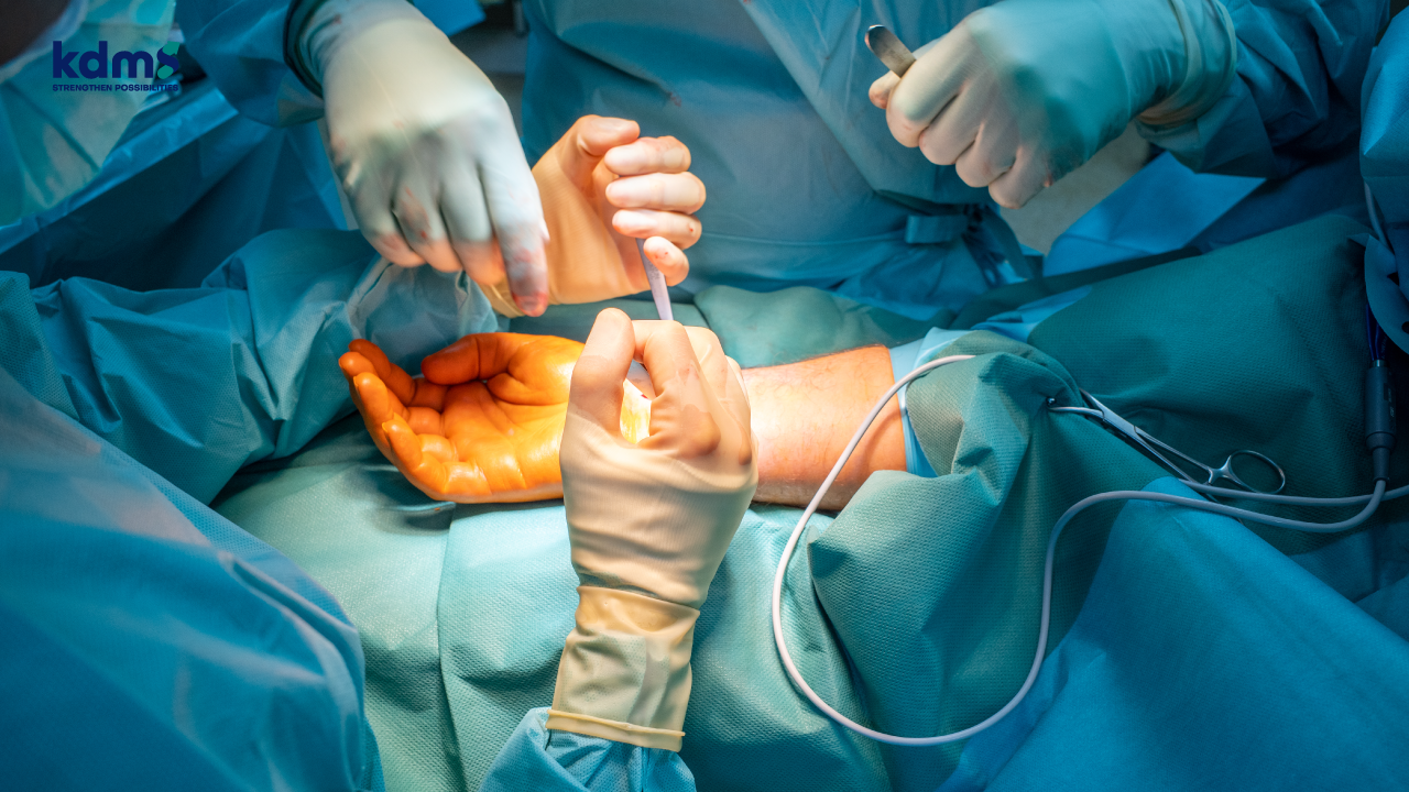 การผ่าตัดรักษากระดูกข้อมือหัก สำคัญอย่างไร?